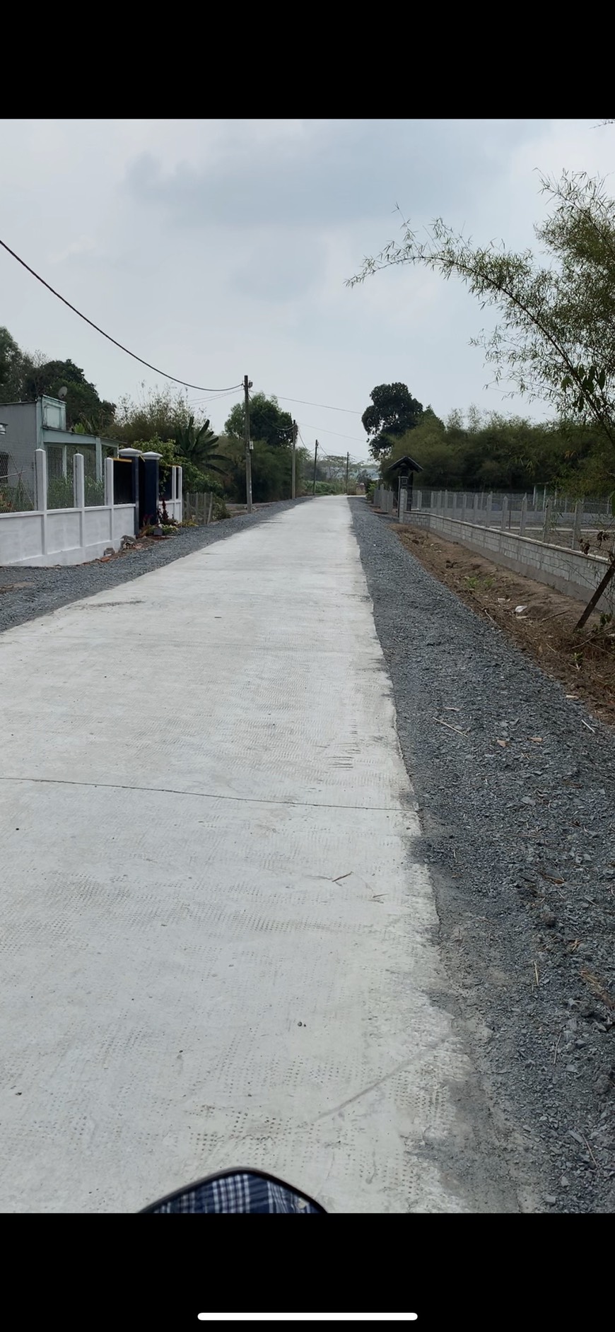 Bán lô đất MT đường Bê tông xe tải hẻm Nguyễn Thị Nê, dt 545m, 100% thổ cư, xã Phú Hòa Đông