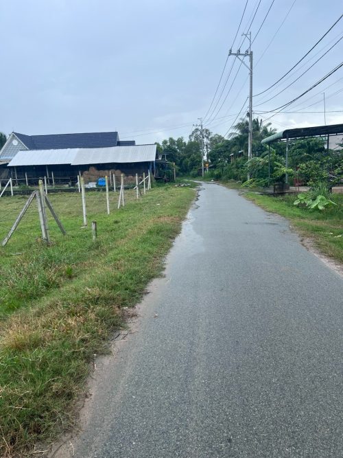 Giảm giá lô đất MT đường nhựa, 470m2, có 300m thổ cư, xã Thái Mỹ.