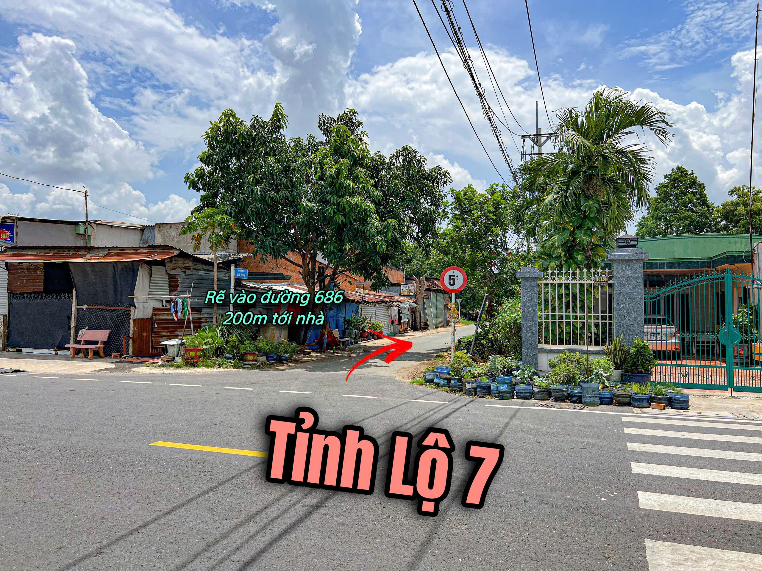 Bán Nhà mái thái đẹp góc 2 mt đường nhựa 686, xã Thái Mỹ.