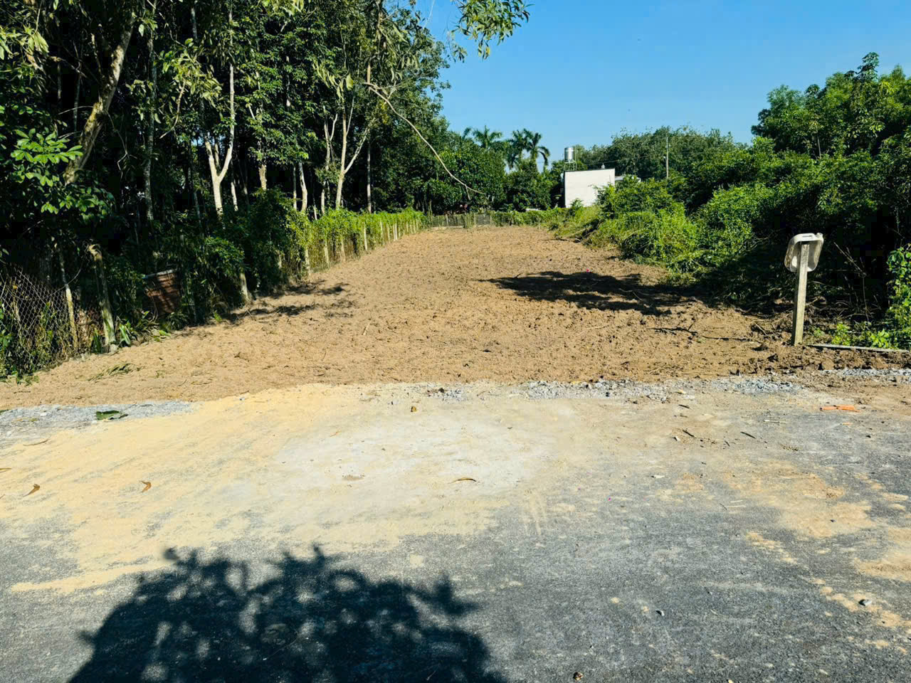 Bán lô đất Mặt tiền đường nhựa 496, dt 409m, có 70m thổ cư, xã Nhuận Đức..