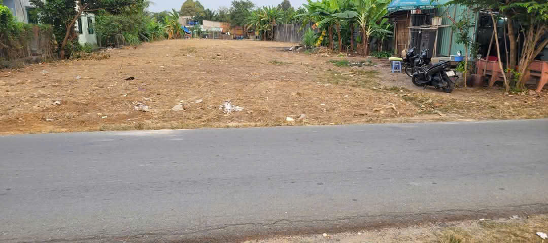 Bán lô đất đường xe tải, diện tích 1.771m2, có 300m thổ cư, xã Củ Chi.