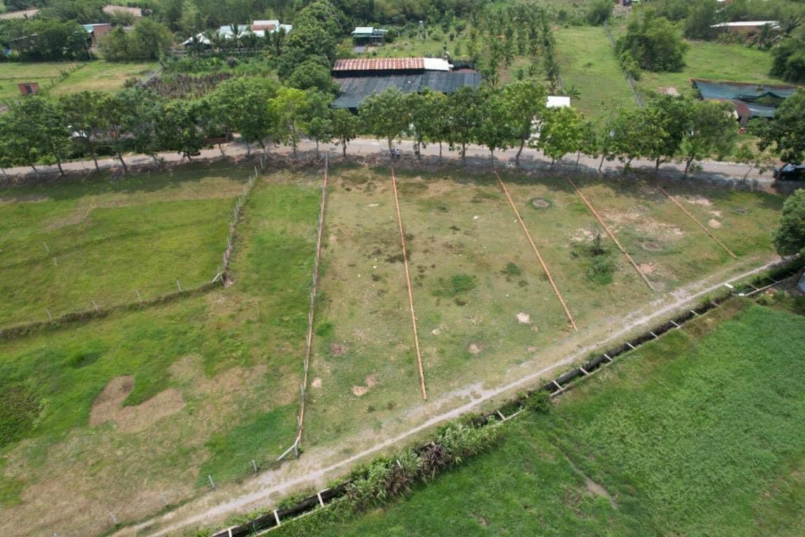 Bán lô đất 2 mặt tiền Đường Nguyễn Văn Xơ, diện tích 340m2, 16m2 thổ cư, xã Thái Mỹ