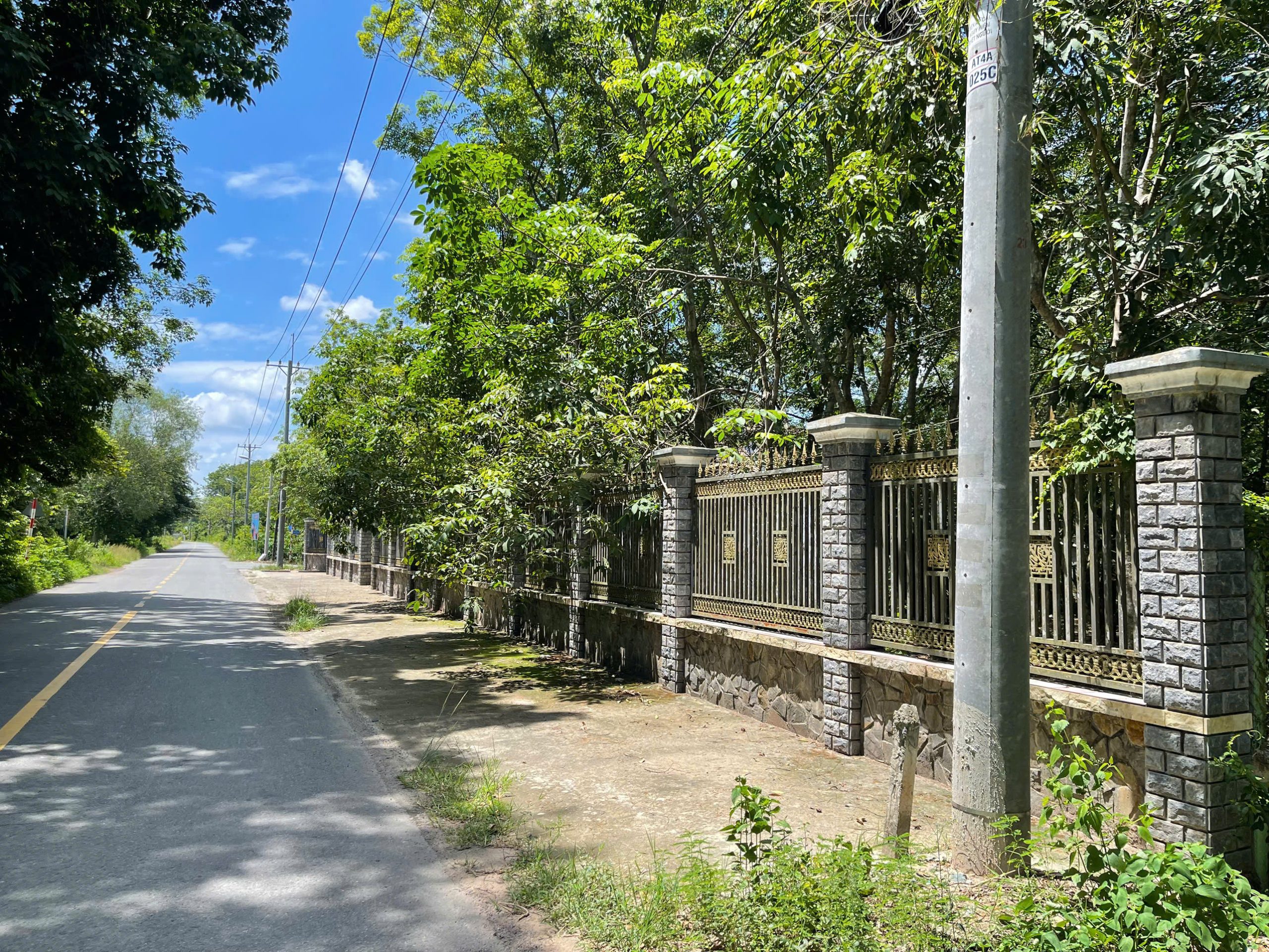 Bán lô đất MT đường chính An Nhơn Tây, diện tích 961m, 300m thổ, xã An Nhơn Tây.