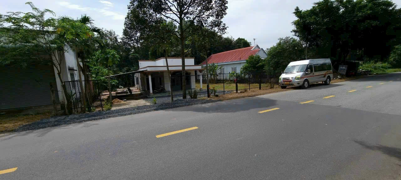 Bán lô đất Mặt tiền Tỉnh Lộ 06, 1.289 m2 có 185m2 thổ cư, xã An Nhơn Tây