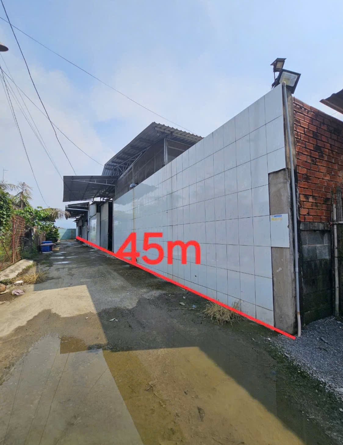 Bán xưởng hẻm xe tải 3,5 tấn, diện tích 1.071m2 có 497m2 thổ , xã Phú Hòa Đông