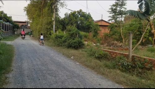 Bán lô đất góc 2 MT đường trải đá xe tải, diện tích 107m, full thổ, xã Phú Hòa Đông.