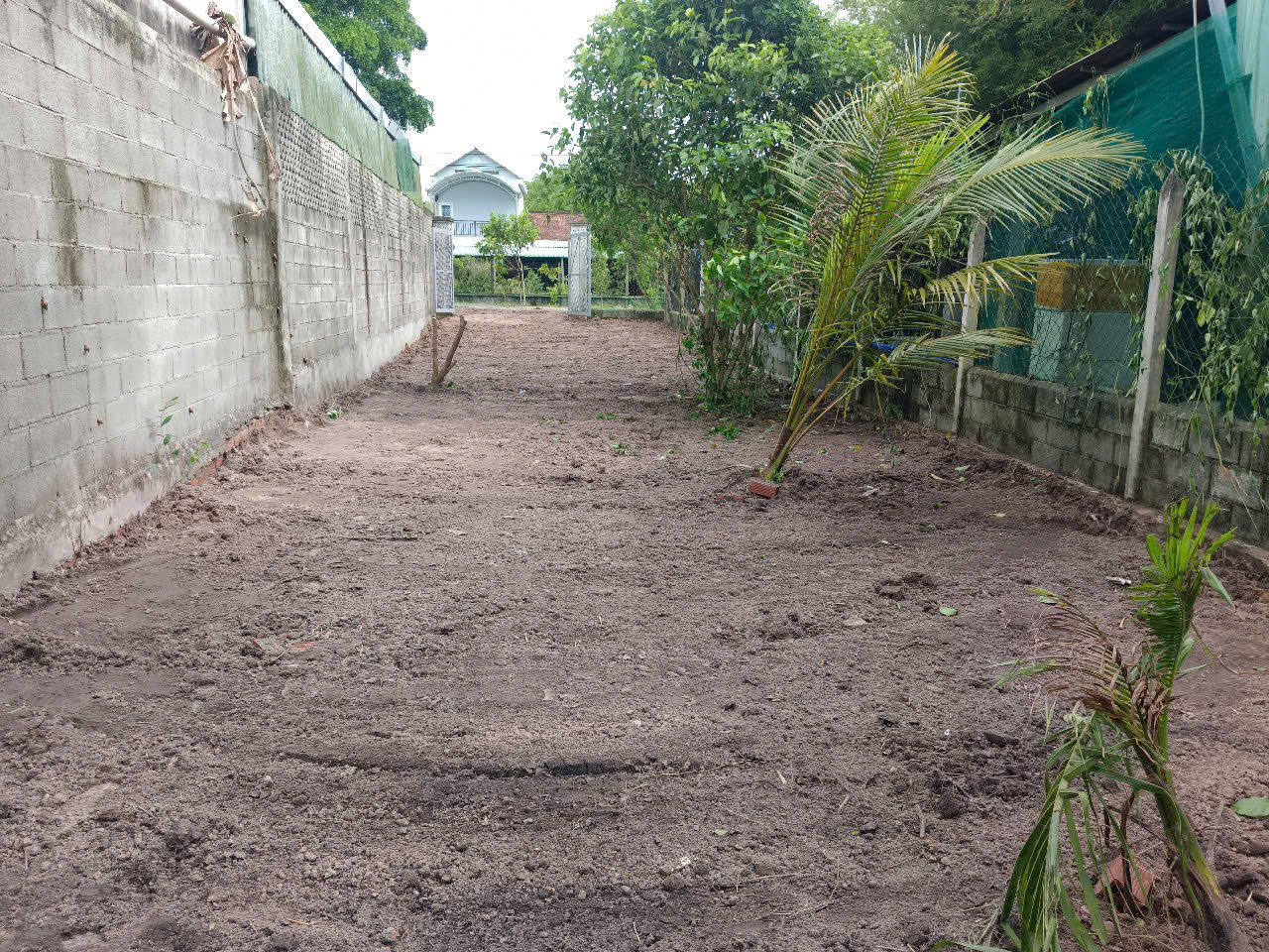 Bán lô đất MT đường Phạm Thị Xẩm, diện tích 170m, 130m thổ, xã Thái Mỹ.