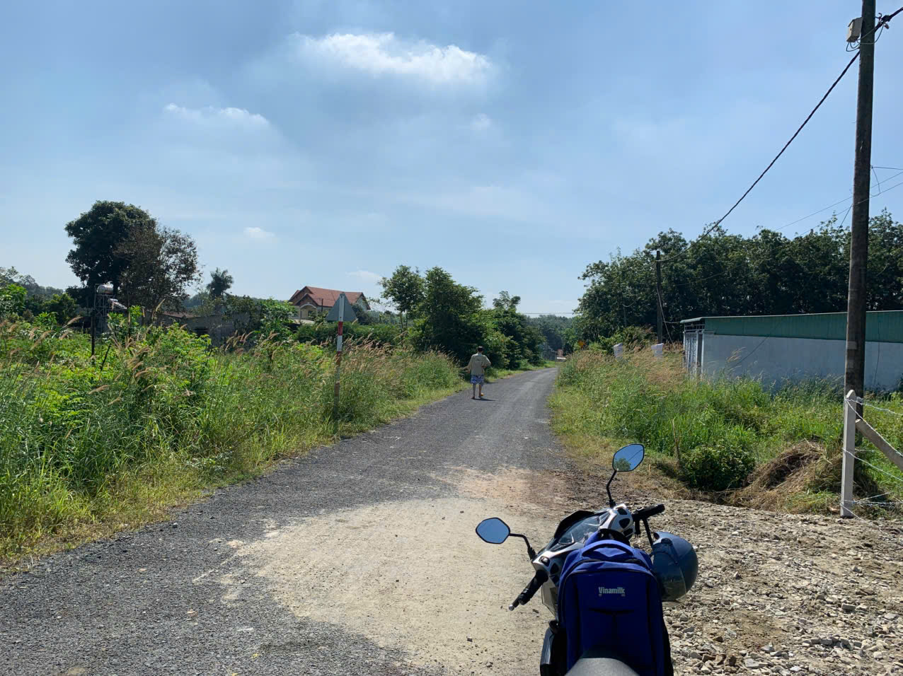 Bán Củ Chi, 1 sẹc ngắn đường Bến Đình 2 xe container tránh nhau 195m2, có 153m2 thổ cư, xã An Nhơn Tây.