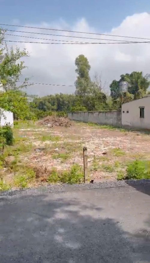 Đất Củ Chi! Bán lô đất mt đường nhựa, dt 892m, có 94m thổ, xã Nhuận Đức.