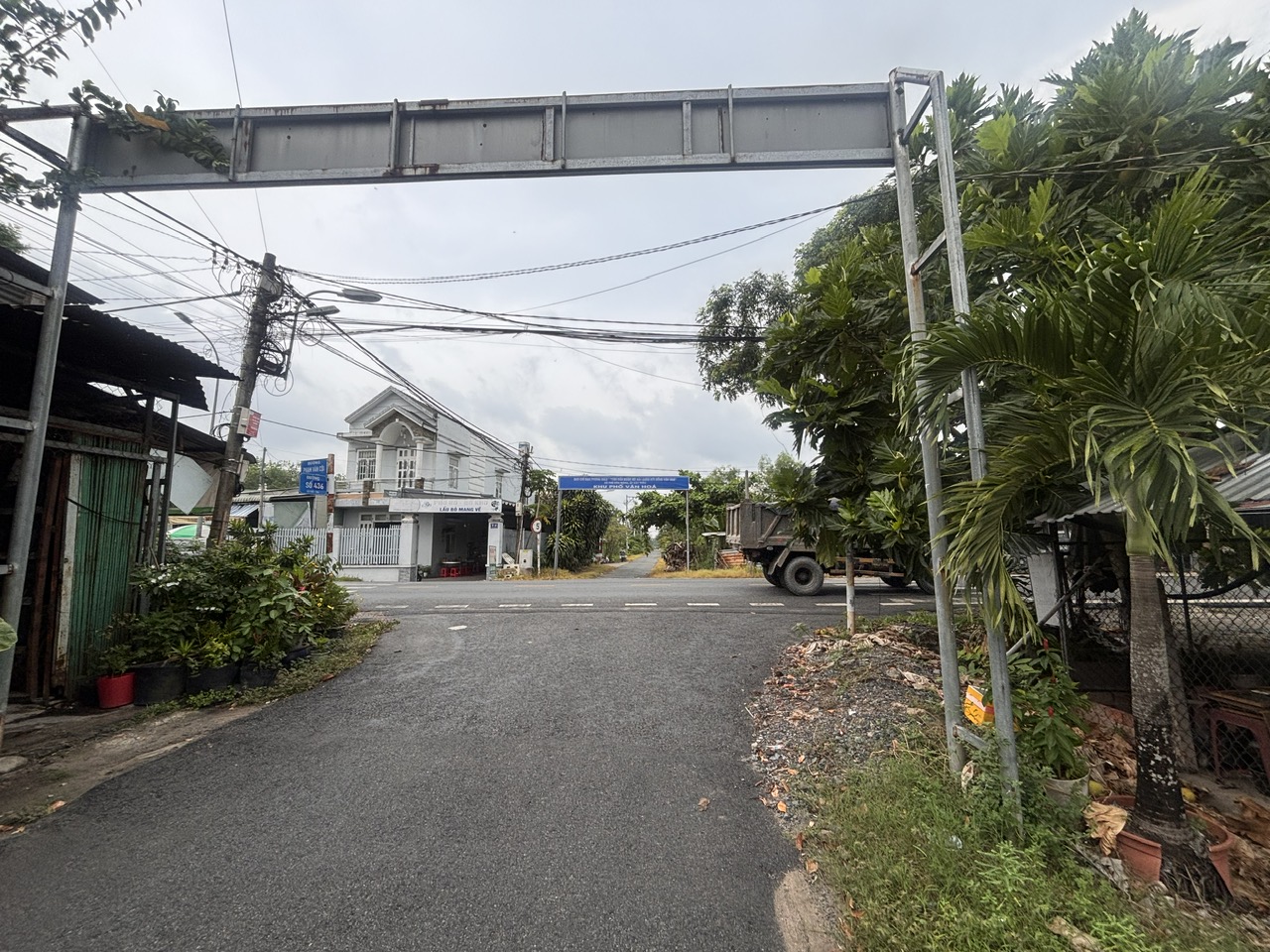 Bán đất Củ Chi, mt đường nhựa 436, 1 sẹc ngắn Cây Bài, tổng 640m2, có 200m thổ cư, Xã Phú Hòa Đông.