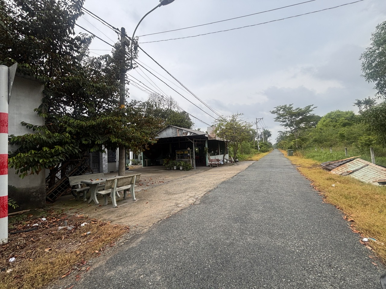 Bán đất Củ Chi, mt đường nhựa 436, 1 sẹc ngắn Cây Bài, tổng 640m2, có 200m thổ cư, Xã Phú Hòa Đông.