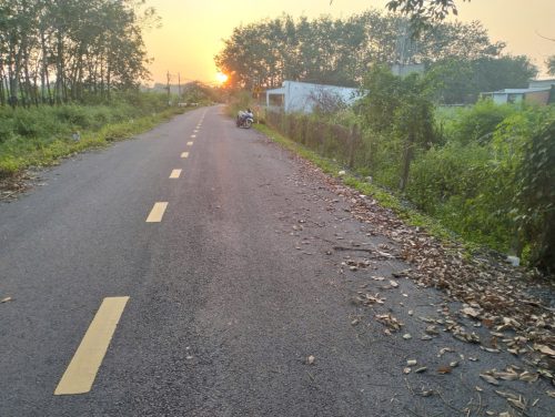 Bán đất mặt tiền Đường 492, mặt tiền 24m, tổng 690m2 có 300m2 thổ, Xã Nhuận Đức (mới).