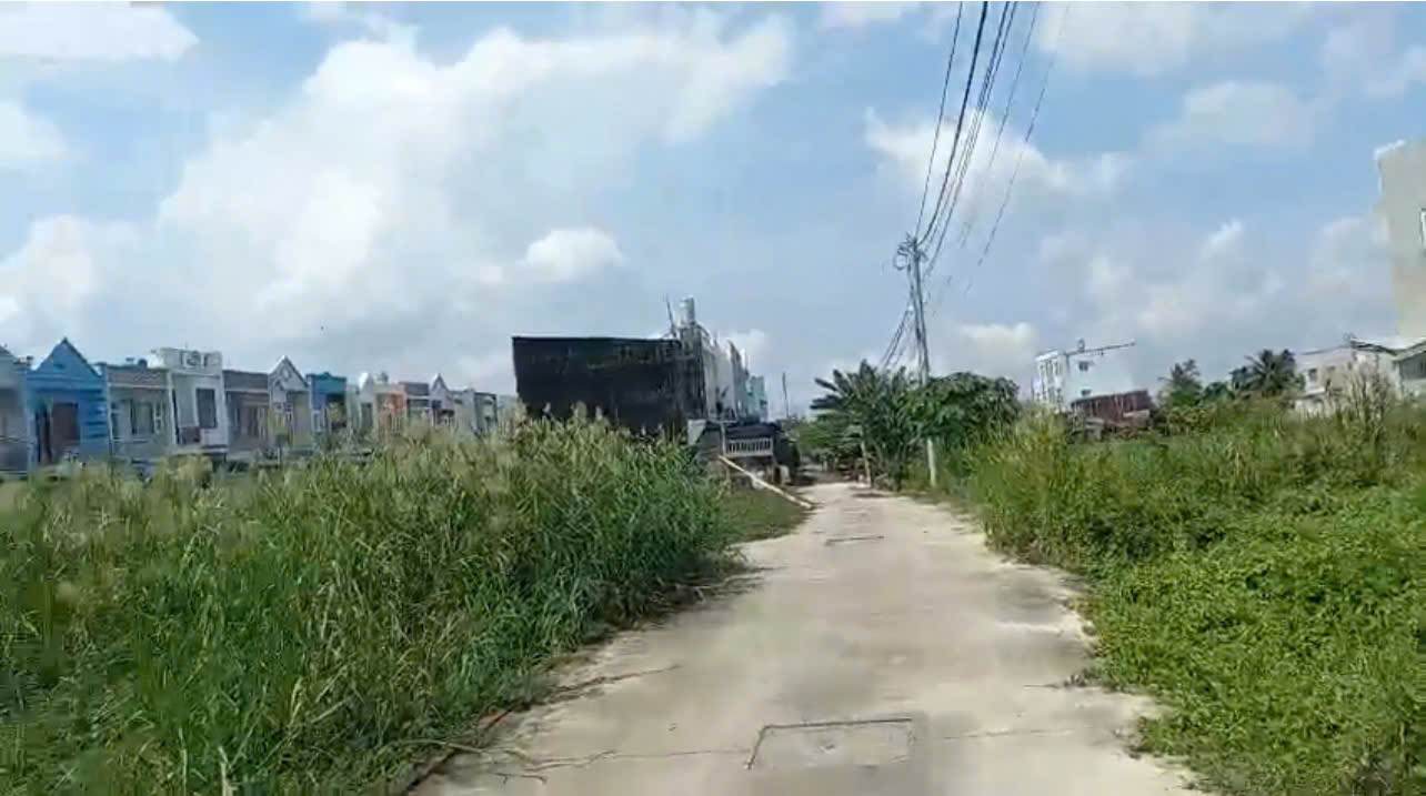 Bán đất Củ Chi! bán lô đất mt đường bê tông xe otô, dt 103m, 100% thổ cư, xã Bình Mỹ