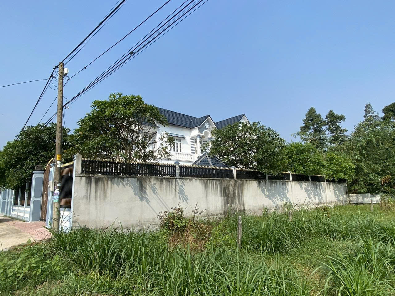 Đất Củ Chi! Bán lô đất MT đường Nguyễn Thị Dưỡng, dt 354,3m, có 100 thổ, xã Tân Thạnh Đông