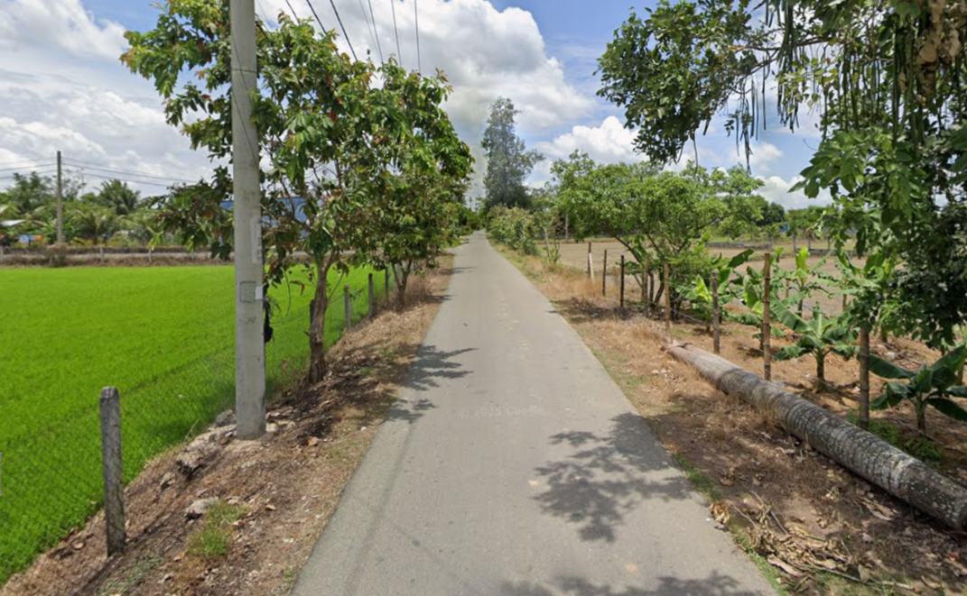 Bán lô đất mặt tiền đường Trung Hưng, diện tích 1.168m2, có 137m2 thổ cư, xã Thái Mỹ (mới).