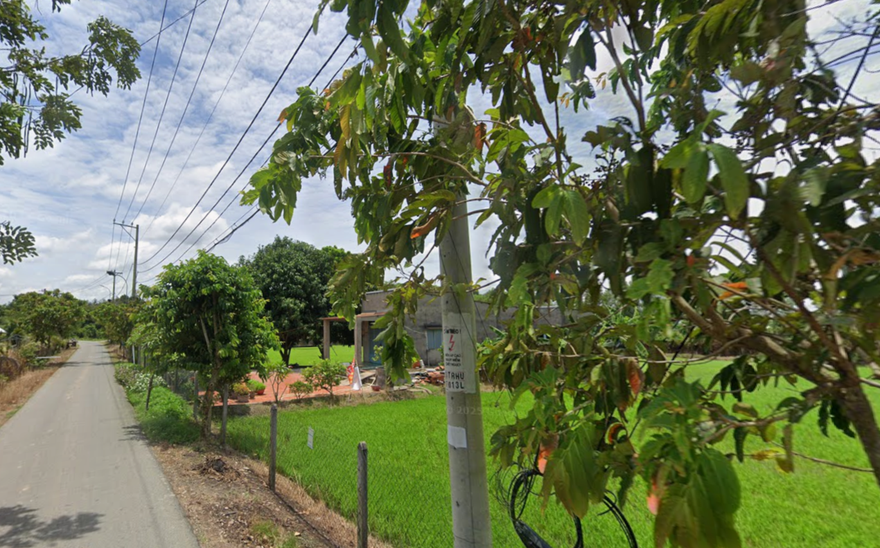 Bán lô đất mặt tiền đường Trung Hưng, diện tích 1.168m2, có 137m2 thổ cư, xã Thái Mỹ (mới).