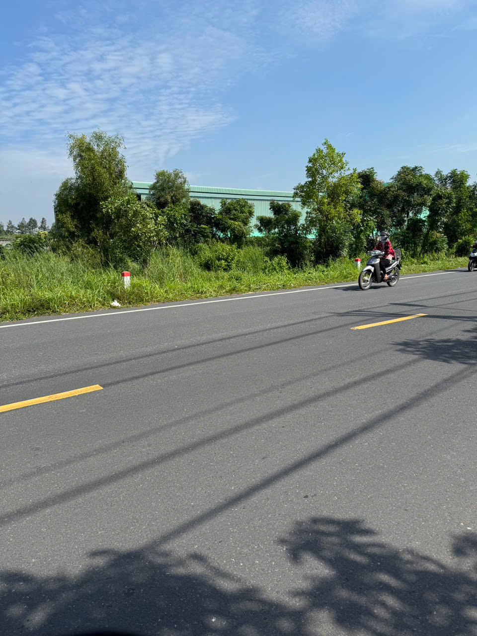 Ngộp quá rồi! Bán lô đất MT đường Tỉnh Lộ 7, dt 191m2, full thổ cư, xã Thái Mỹ.